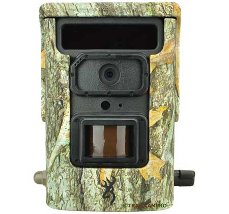 front view of the browning defender 940 wifi trail camera 