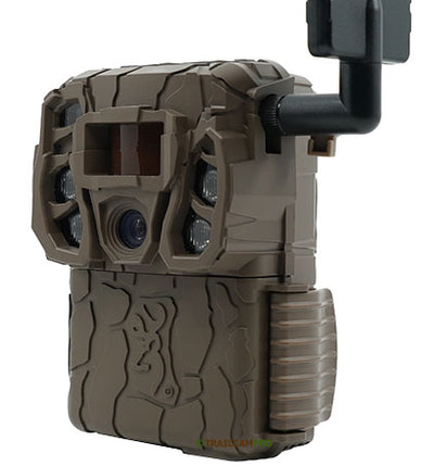 Browning Trail Cameras Defender Wireless Vision Pro HD Bundle - Live Stream, Battery Pack & Card Reader Included