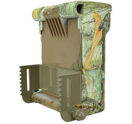 back view of the browning 940 wifi trail camera 