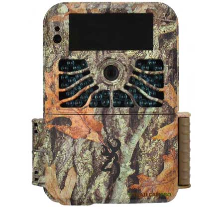 front view of the browning recon force 4k trail camera 